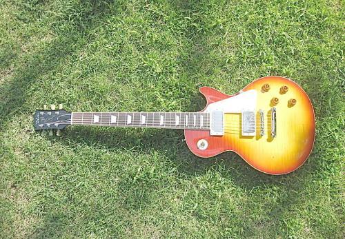 guitar.jpg guitar.jpg
